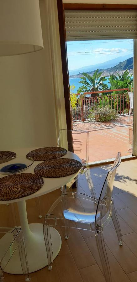 White Lotus Apartment Таормина Екстериор снимка